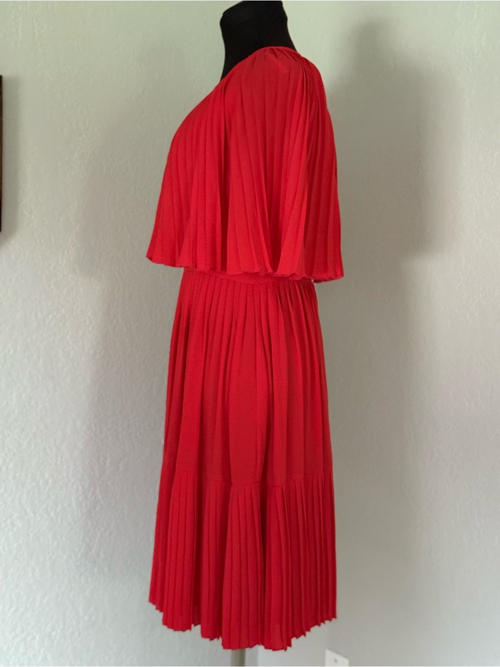Kate Spade New York Pleated Cape Sleeve Dress Size 6 Coral Red Elegant Midi - Picture 2 of 11